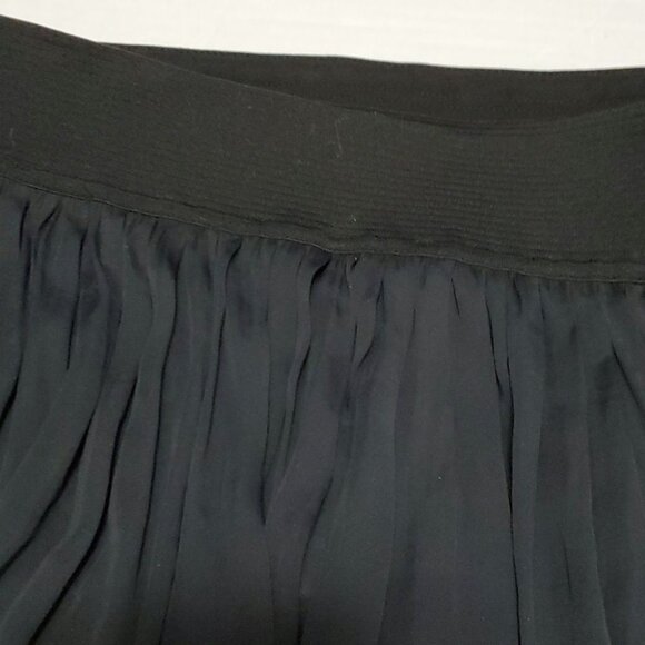 Zara Woman Black Blogger Favorite High Waist Pleated Mini Culotte Shorts - Picture 9 of 13